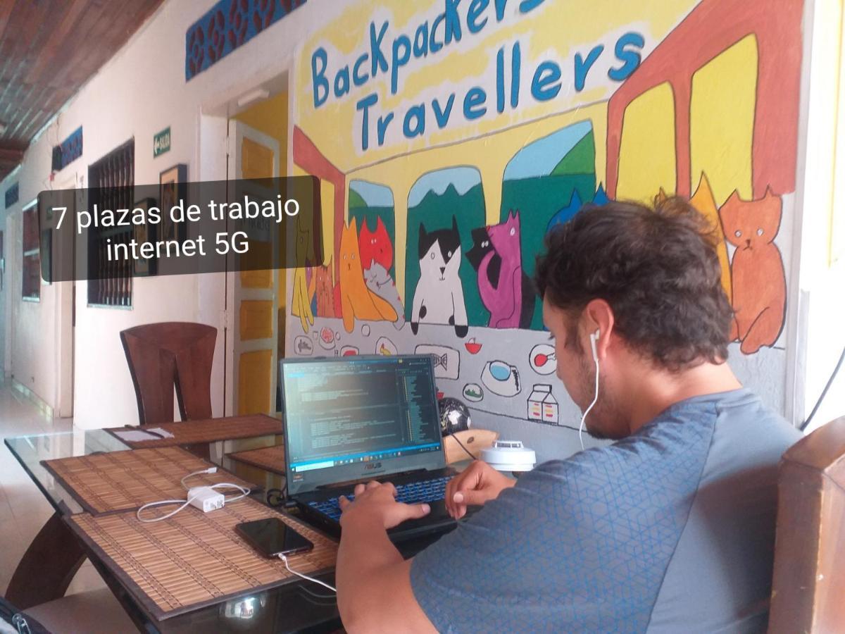 Backpackers And Travellers Hostel نيفا المظهر الخارجي الصورة