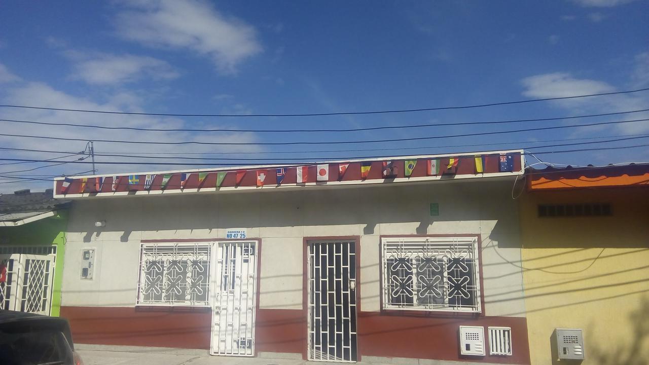 Backpackers And Travellers Hostel نيفا المظهر الخارجي الصورة