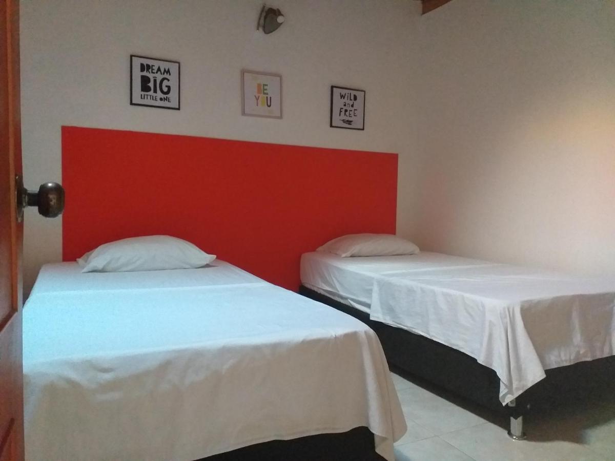 Backpackers And Travellers Hostel نيفا المظهر الخارجي الصورة